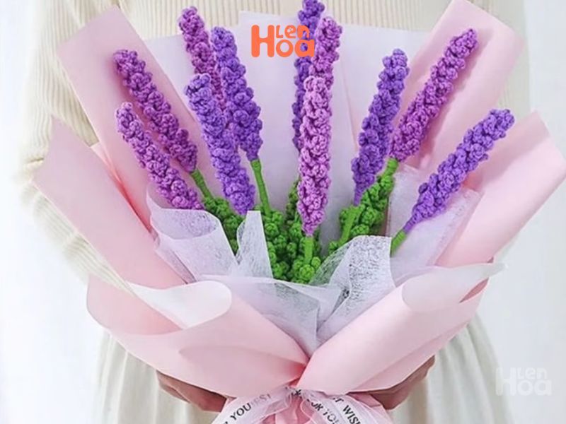 bó hoa lavender bằng len