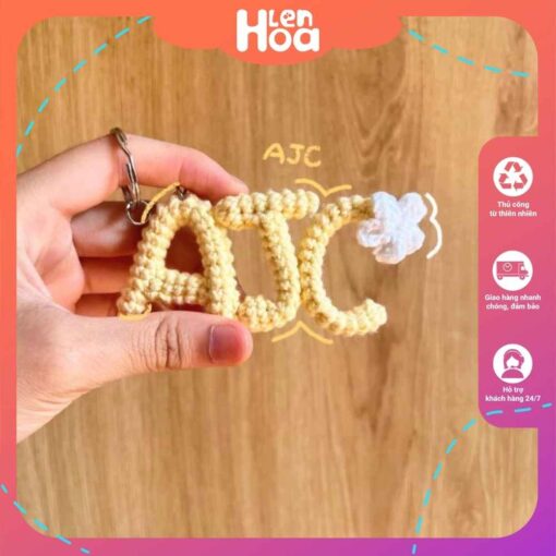 Móc khoá len chữ AJC